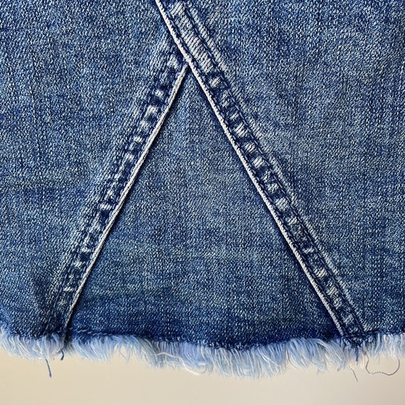 💙SEED HERITAGE denim mini skirt with controlled frayed hem - Picture 7 of 13